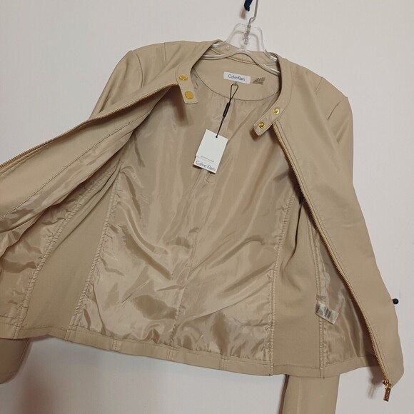 Calvin Klein Women's Polyurethane Jacket Size Medium - Picture 4 of 11